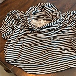 LA Threads SZ 3X hooded shirt. Gray & black EUC